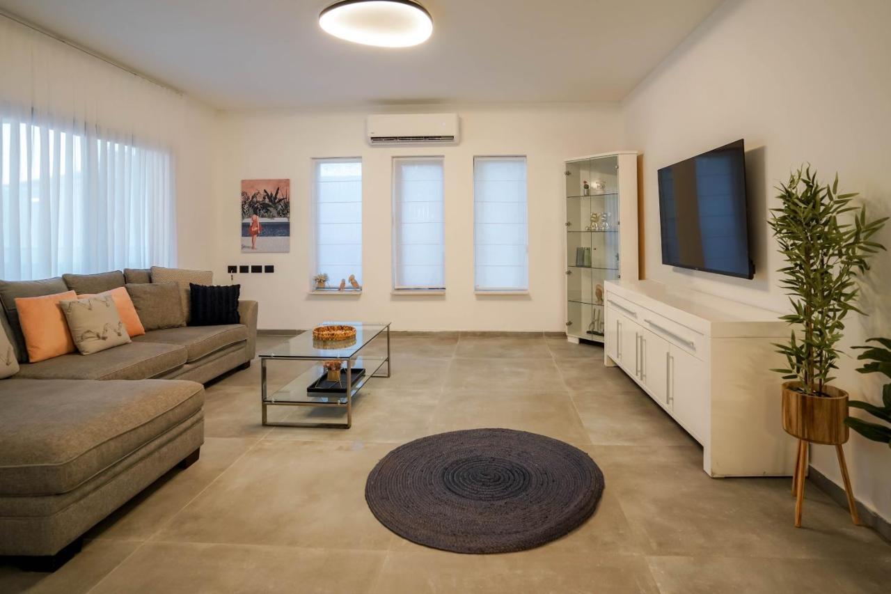 וילה רוני בריכה מחוממת Villa Roni Heated Pool Eilat Eksteriør bilde